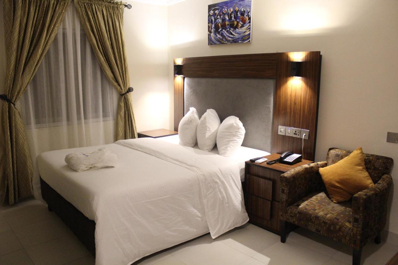 Class Suites Ikeja Εξωτερικό φωτογραφία