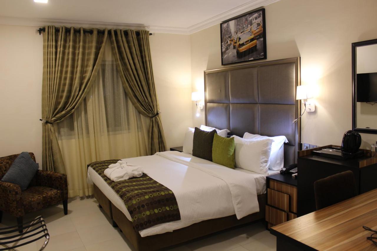 Class Suites Ikeja Εξωτερικό φωτογραφία