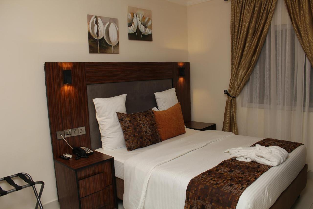 Class Suites Ikeja Εξωτερικό φωτογραφία
