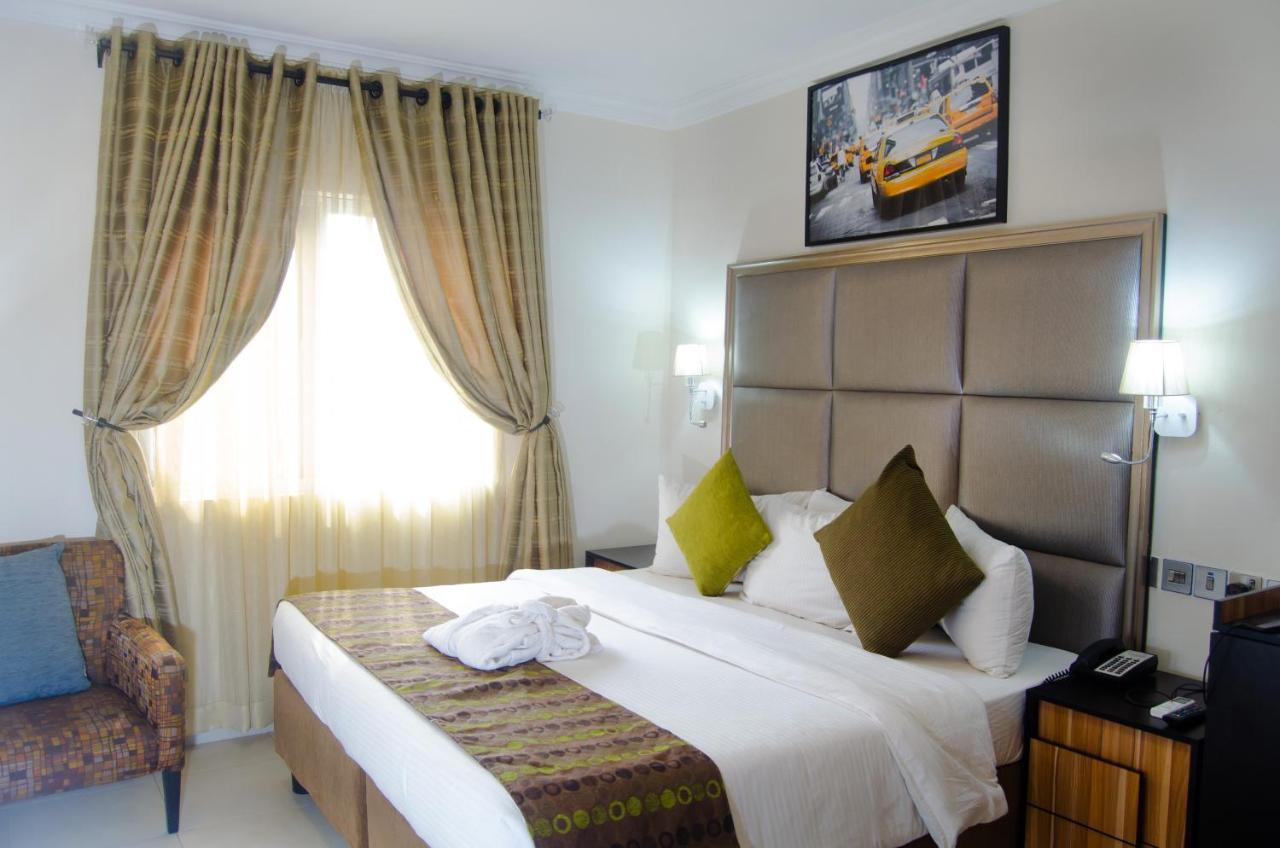Class Suites Ikeja Εξωτερικό φωτογραφία