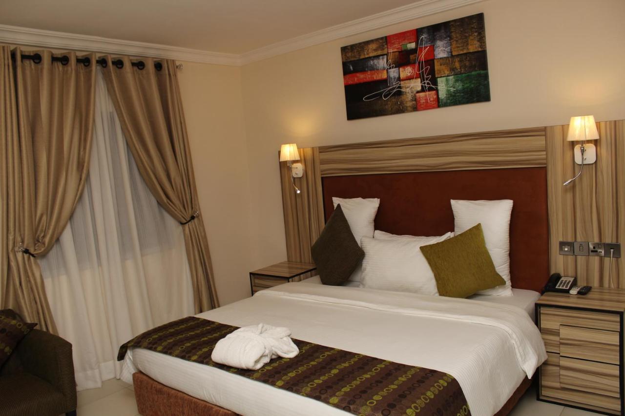 Class Suites Ikeja Εξωτερικό φωτογραφία