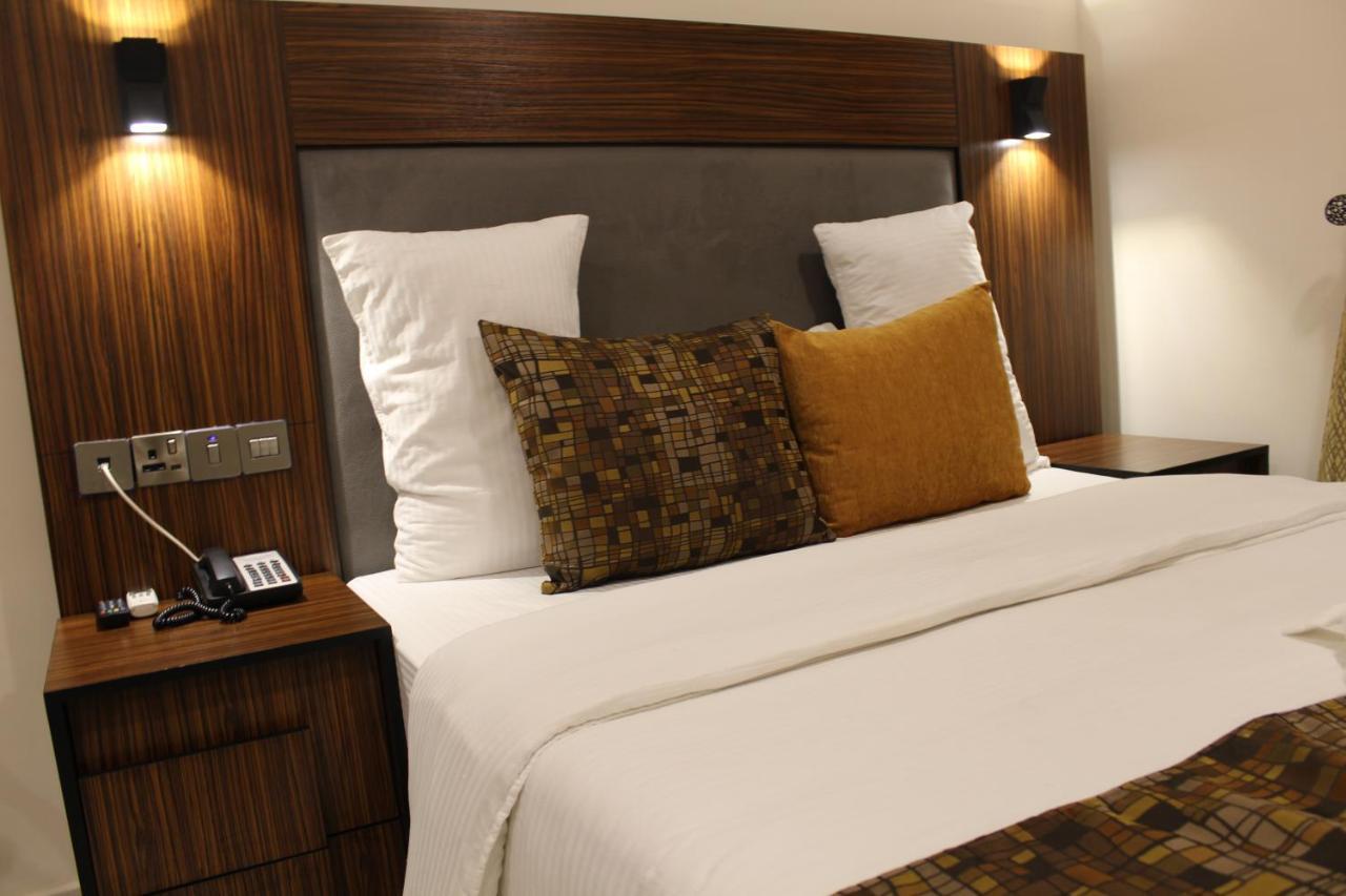 Class Suites Ikeja Εξωτερικό φωτογραφία