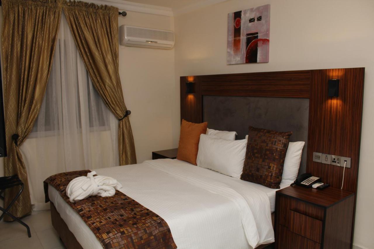 Class Suites Ikeja Εξωτερικό φωτογραφία