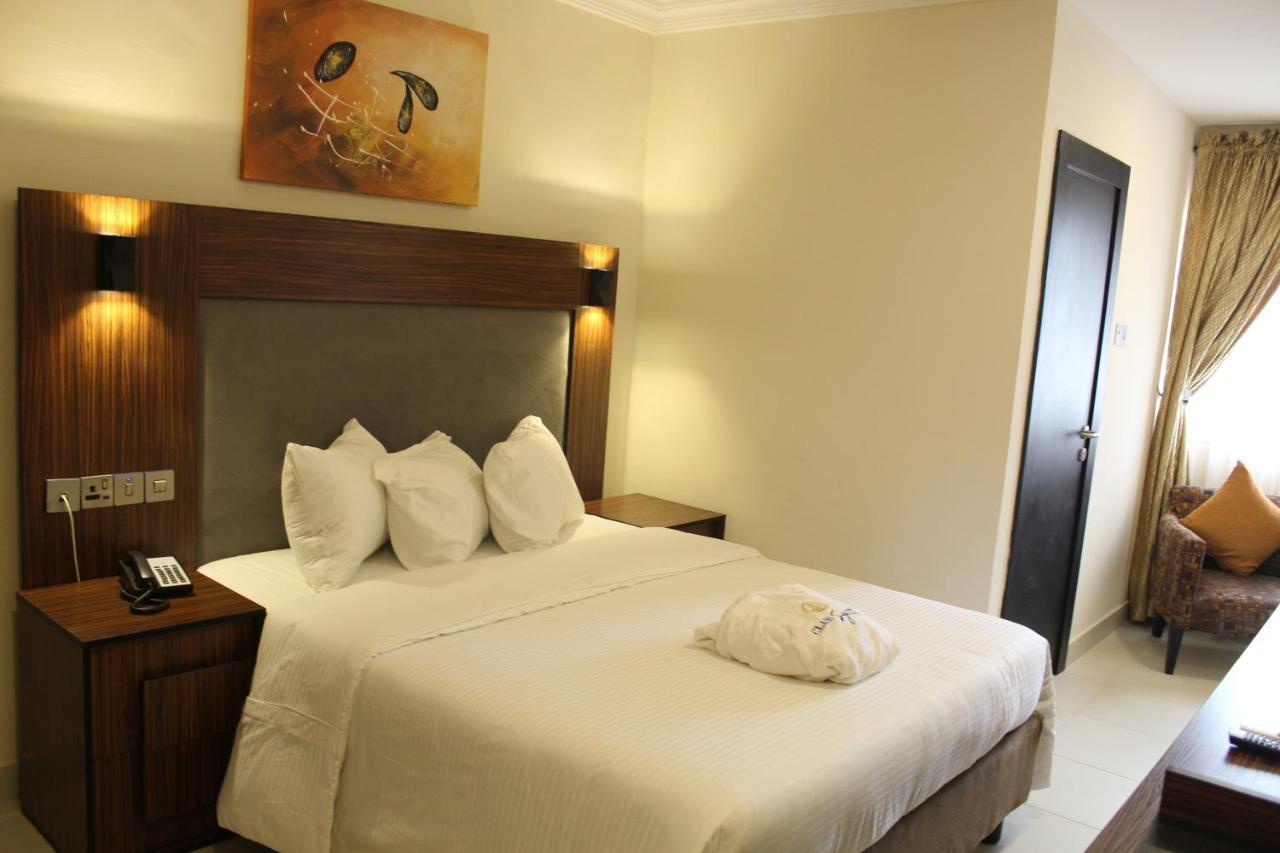 Class Suites Ikeja Εξωτερικό φωτογραφία