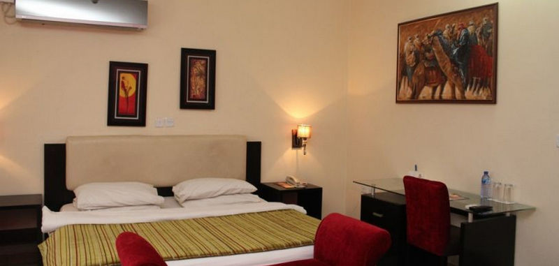 Class Suites Ikeja Εξωτερικό φωτογραφία