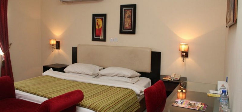 Class Suites Ikeja Εξωτερικό φωτογραφία